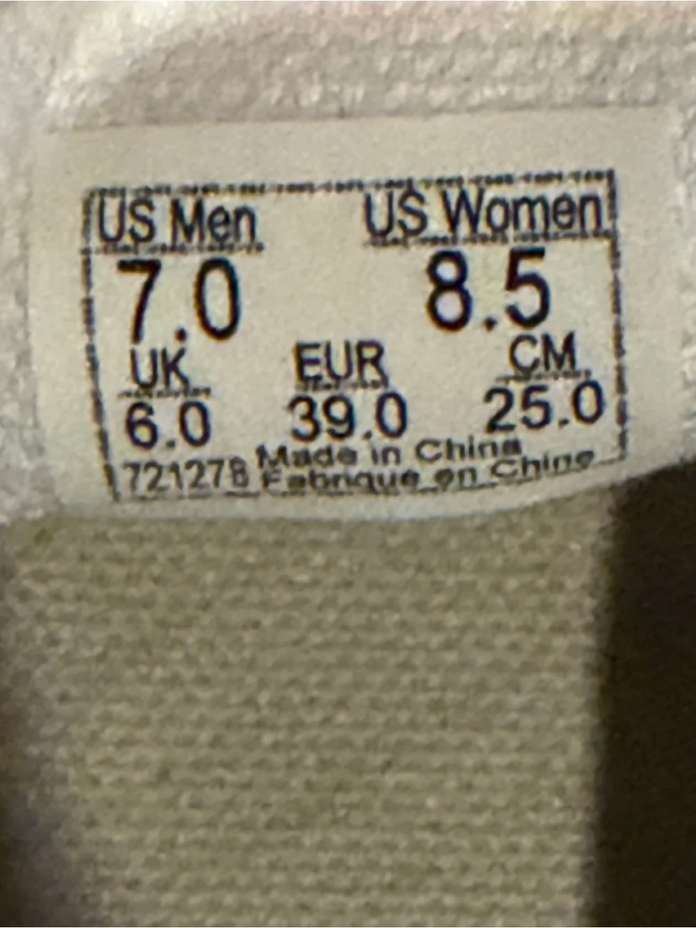 Vans Unisex Classic Canvas Slip-On Rainbow Size 8.5(W) or 7(M) EU 39